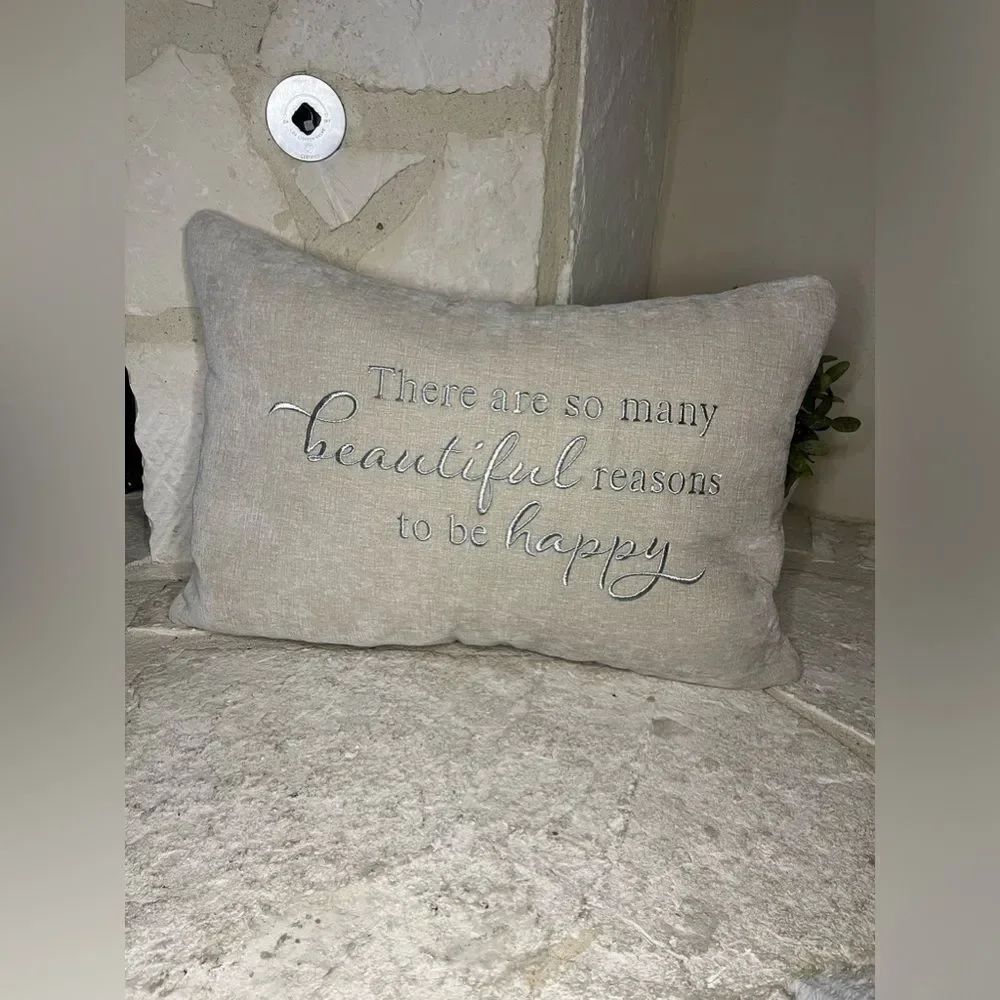 Rodeo Home accent pillow “There are so many beautiful reasons to be happy”
